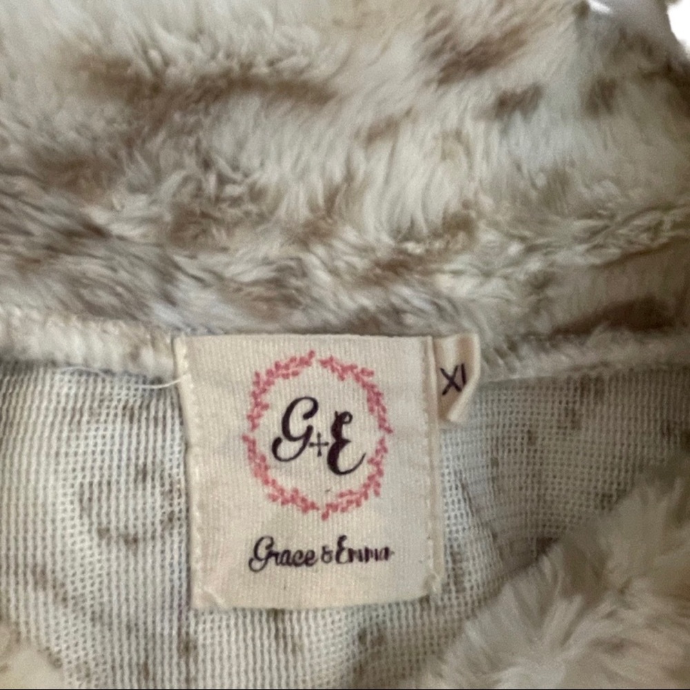 Vest - Picture 6 of 6